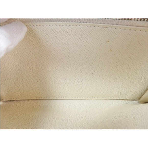 Louis Vuitton Cream and Gray Checkered Wallet - Picture 8 of 14